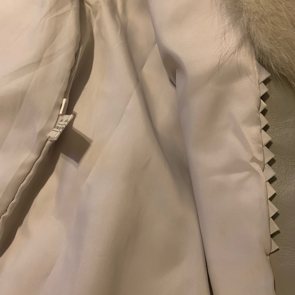 Saga Fox Fur Coat - Picture 11 of 13